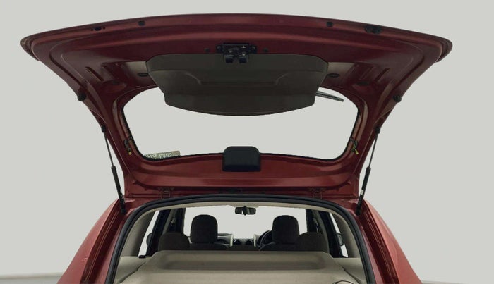 2017 Renault Duster RXL PETROL, Petrol, Manual, 39,597 km, Boot Door Open