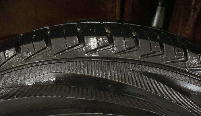 2021 Maruti New Wagon-R LXI CNG 1.0, CNG, Manual, 41,093 km, Left Rear Tyre Tread