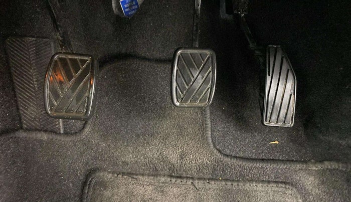 2017 Maruti Baleno ZETA PETROL 1.2, Petrol, Manual, 37,334 km, Pedals