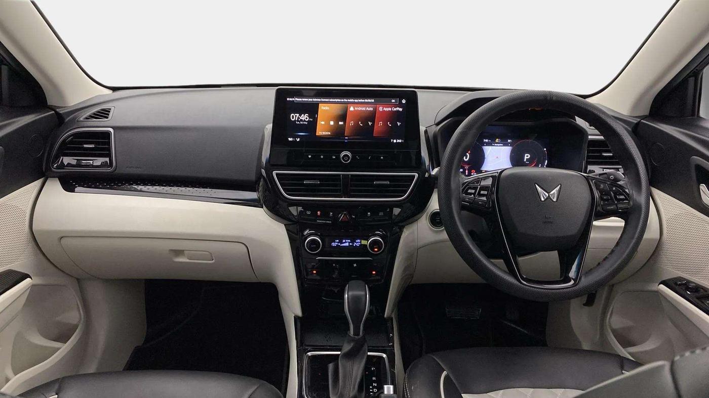 2024 Mahindra XUV 3XO AX5 1.2 L TCMPFI AT, Petrol, Automatic, 6,154 km, Dashboard