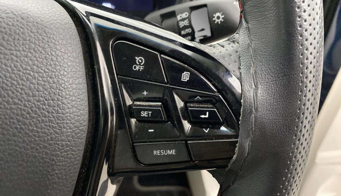 2024 Mahindra XUV 3XO AX5L 1.2 TGDi AT, Petrol, Automatic, 5,468 km, Adaptive Cruise Control