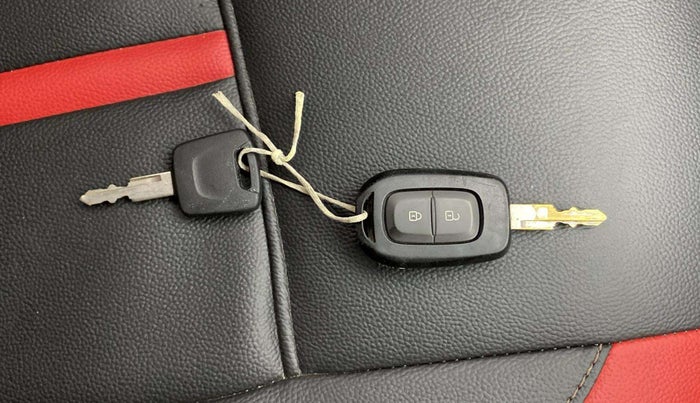2021 Datsun Redi Go T, Petrol, Manual, 32,358 km, Key Close Up