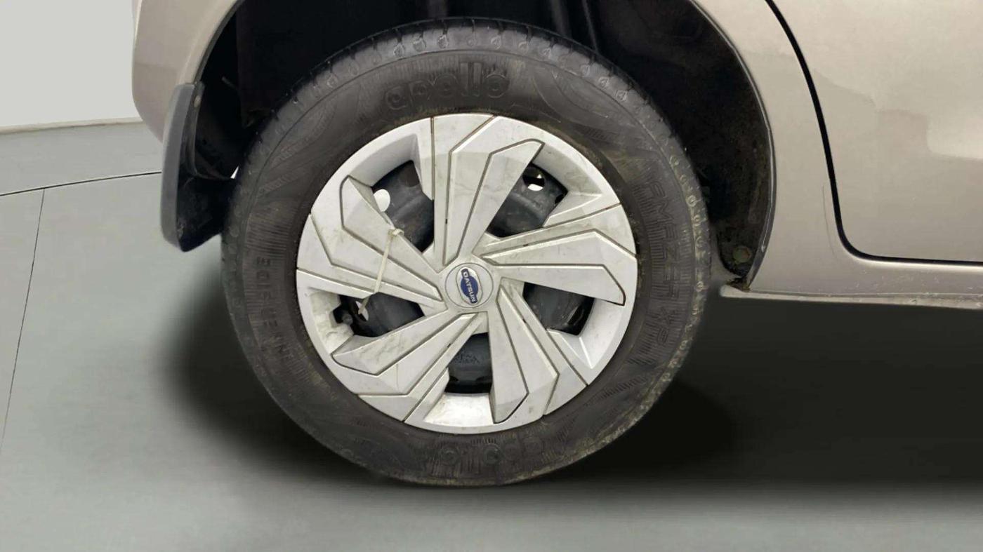 2021 Datsun Redi Go T, Petrol, Manual, 32,358 km, Right Rear Wheel