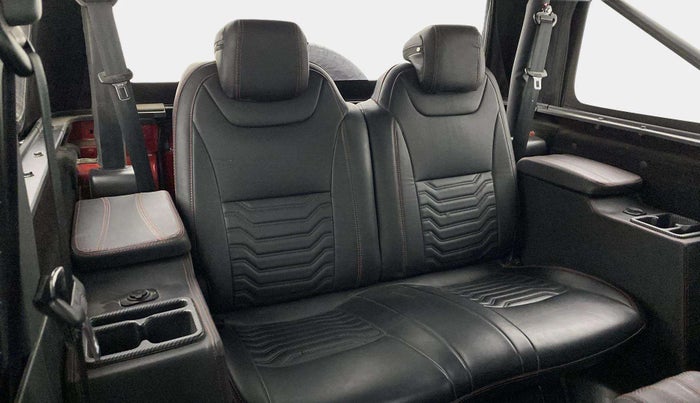 2023 Mahindra Thar LX D 4WD AT CONVERTIBLE, Diesel, Automatic, 14,687 km, Right Side Rear Door Cabin