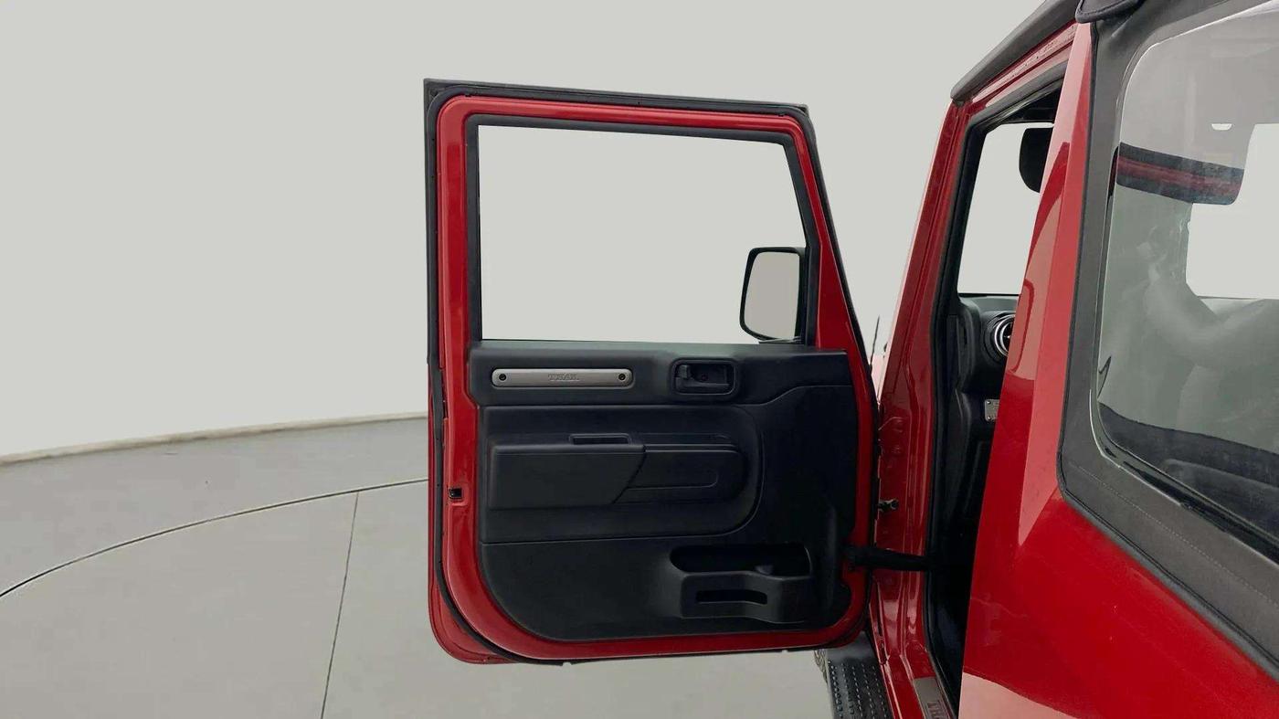 2023 Mahindra Thar LX D 4WD AT CONVERTIBLE, Diesel, Automatic, 14,813 km, LHS Front Door