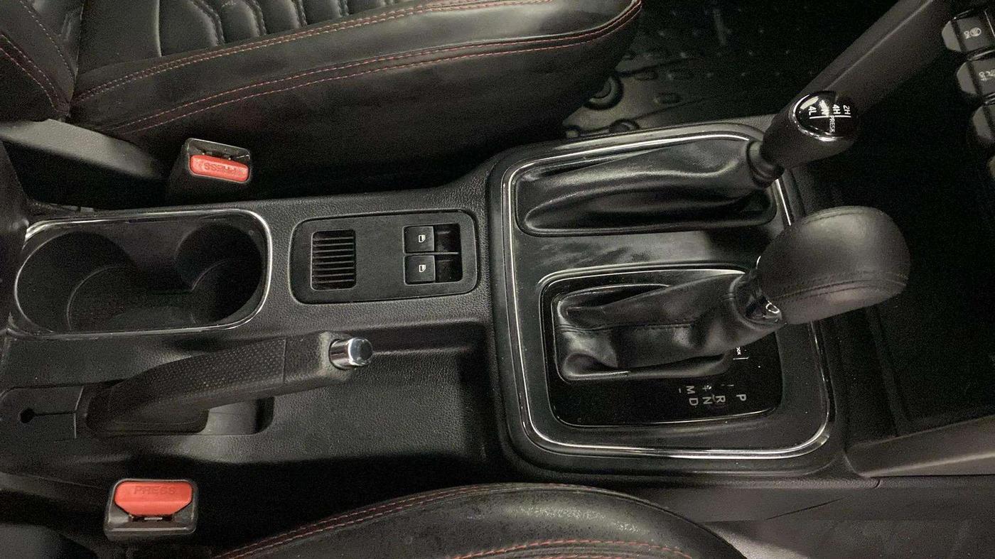 2023 Mahindra Thar LX D 4WD AT CONVERTIBLE, Diesel, Automatic, 14,813 km, Gear Lever
