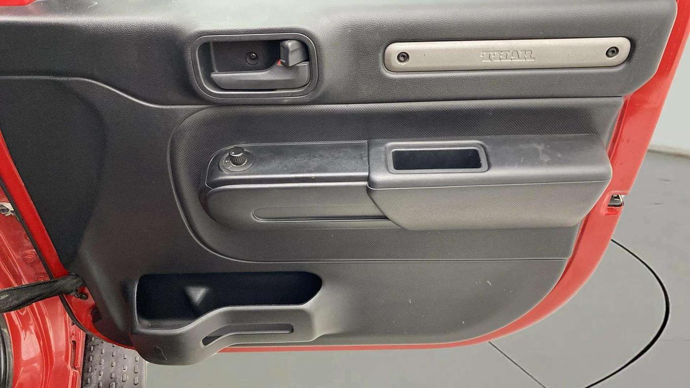 2023 Mahindra Thar LX D 4WD AT CONVERTIBLE, Diesel, Automatic, 14,813 km, Driver Side Door Panels Control