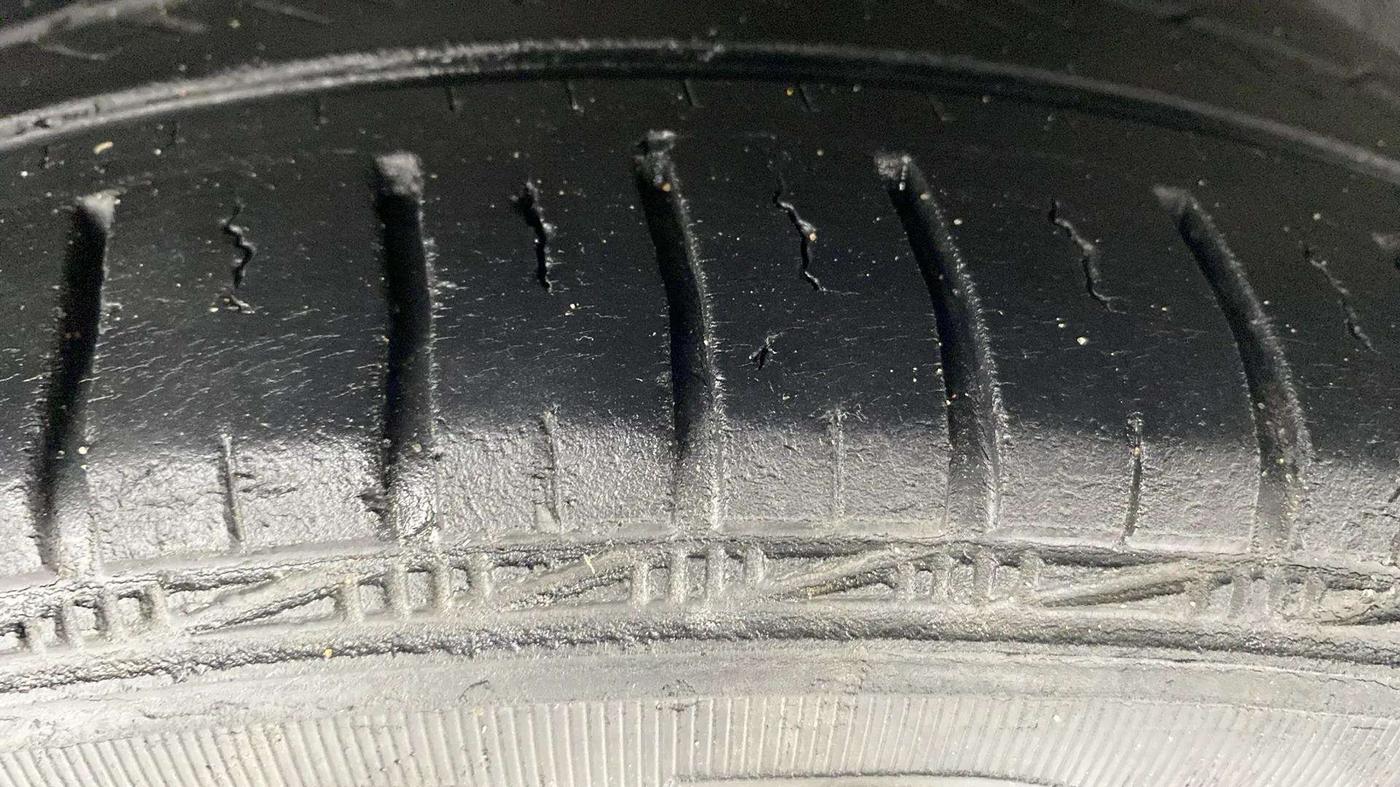 2020 Maruti XL6 ZETA MT, Petrol, Manual, 71,167 km, Left Rear Tyre Tread