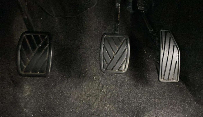 2020 Maruti XL6 ZETA MT, Petrol, Manual, 71,167 km, Pedals