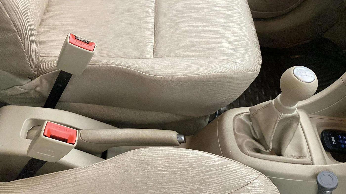2015 Maruti Ertiga VXI, Petrol, Manual, 33,036 km, Gear Lever