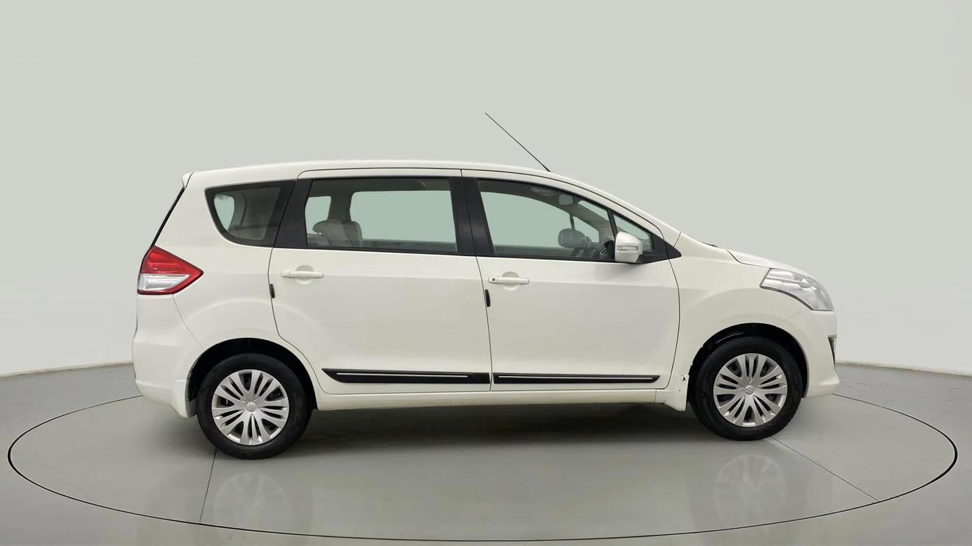 2015 Maruti Ertiga VXI, Petrol, Manual, 33,036 km, Right Side View