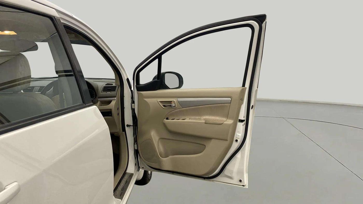2015 Maruti Ertiga VXI, Petrol, Manual, 33,036 km, RHS Front Door