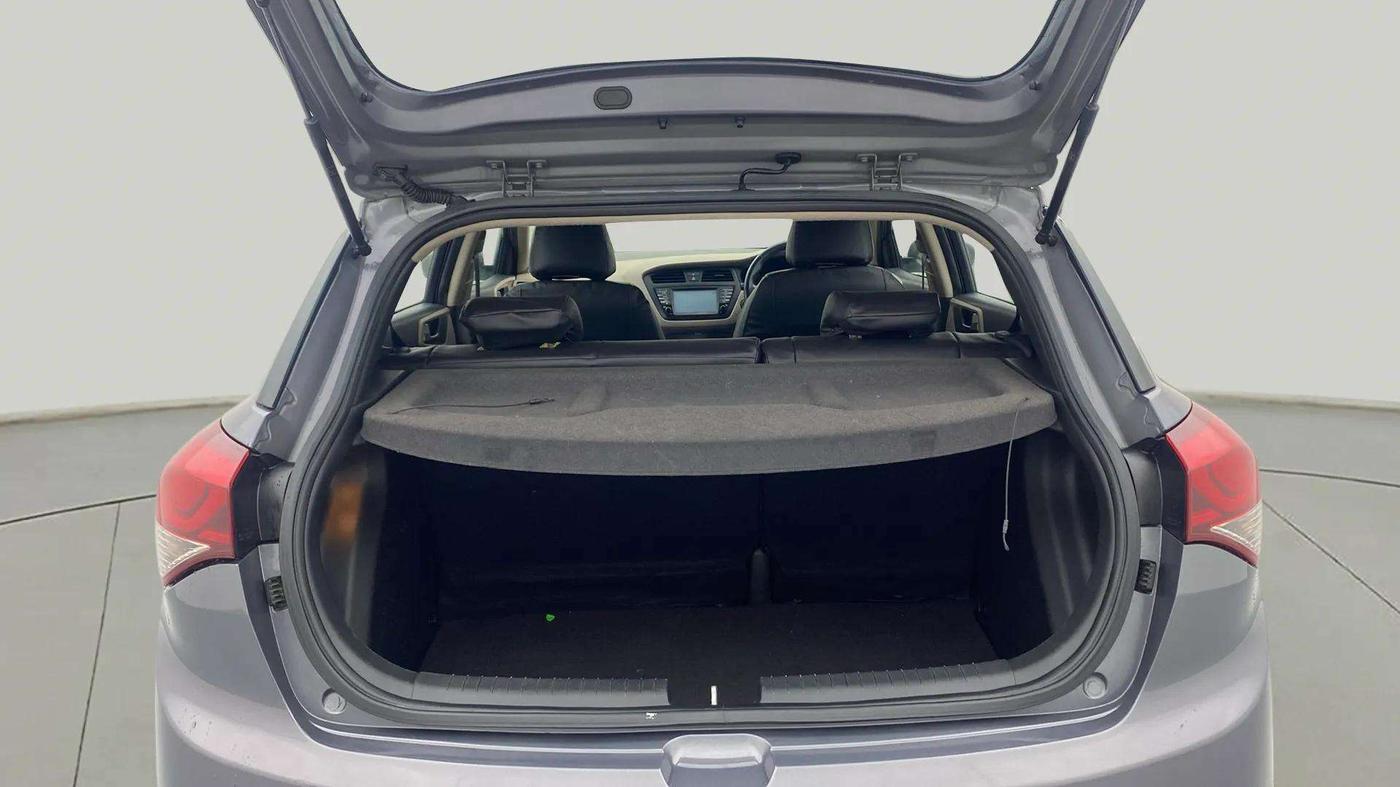 2016 Hyundai Elite i20 ASTA 1.2 (O), Petrol, Manual, 26,597 km, Boot Open Zoomed View