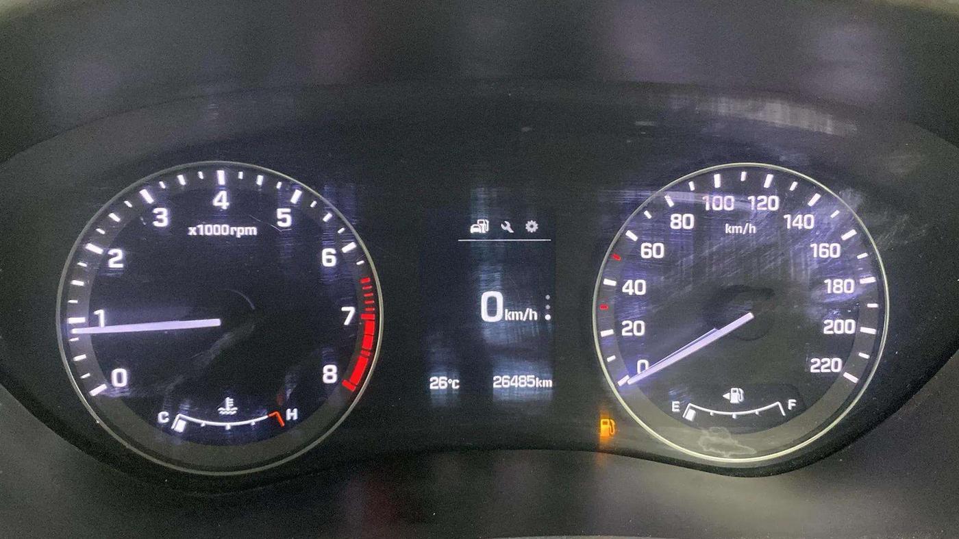 2016 Hyundai Elite i20 ASTA 1.2 (O), Petrol, Manual, 26,597 km, Odometer Image