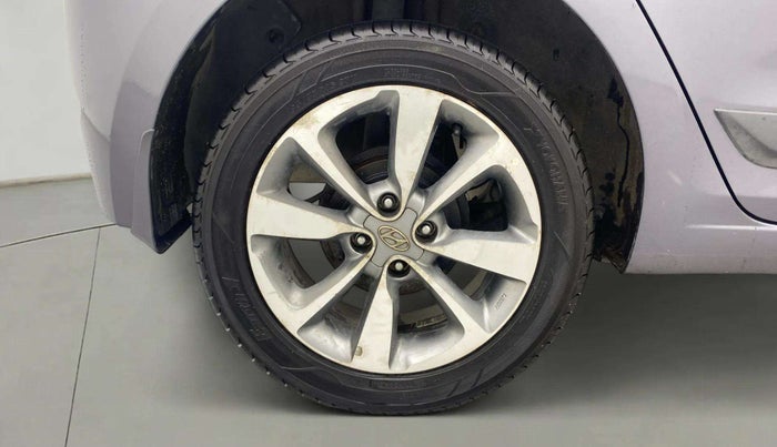 2016 Hyundai Elite i20 ASTA 1.2 (O), Petrol, Manual, 26,591 km, Right Rear Wheel
