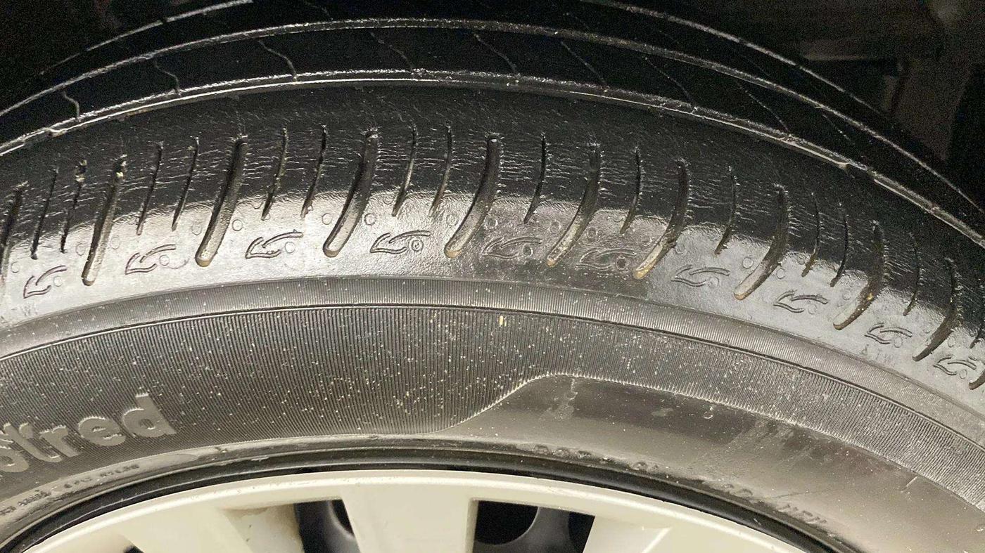 2021 Maruti Baleno DELTA PETROL 1.2, Petrol, Manual, 62,505 km, Right Front Tyre Tread