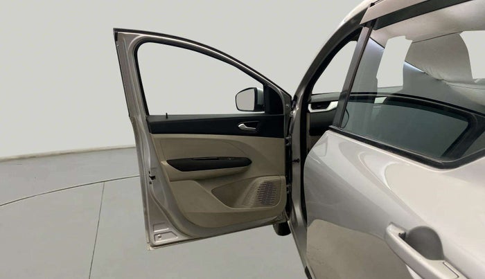 2019 Renault TRIBER RXZ, Petrol, Manual, 38,940 km, LHS Front Door