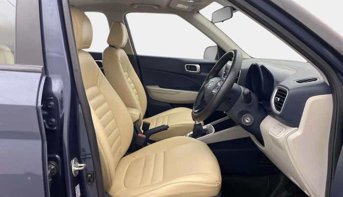 2020 Hyundai VENUE SX 1.0 TURBO DUAL TONE, Petrol, Manual, 65,657 km, Right Side Front Door Cabin