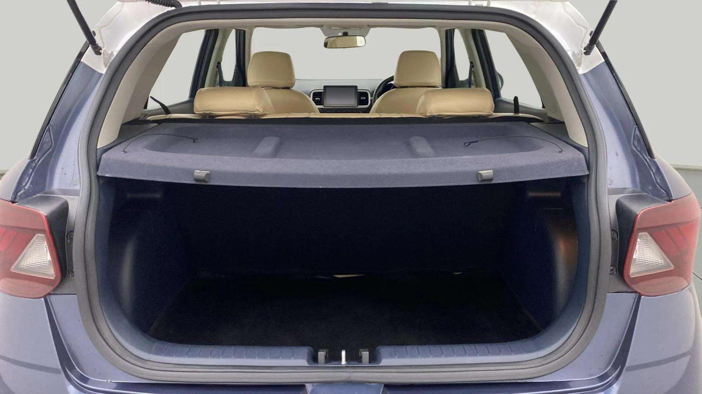 2020 Hyundai VENUE SX 1.0 TURBO DUAL TONE, Petrol, Manual, 65,657 km, Boot Open Zoomed View