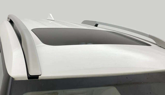 2020 Hyundai VENUE SX 1.0 TURBO DUAL TONE, Petrol, Manual, 65,657 km, Moonroof/ Sunroof