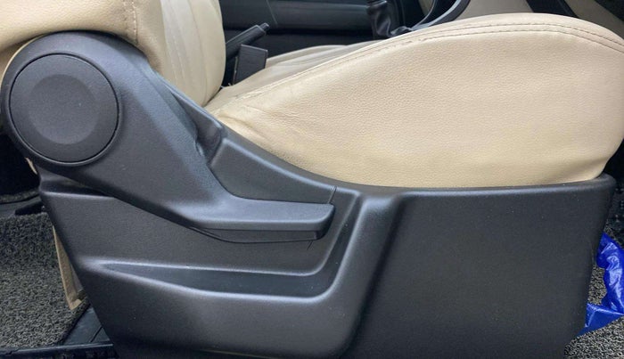 2021 Maruti New Wagon-R LXI CNG (O) 1.0, CNG, Manual, 43,239 km, Driver Side Adjustment Panel