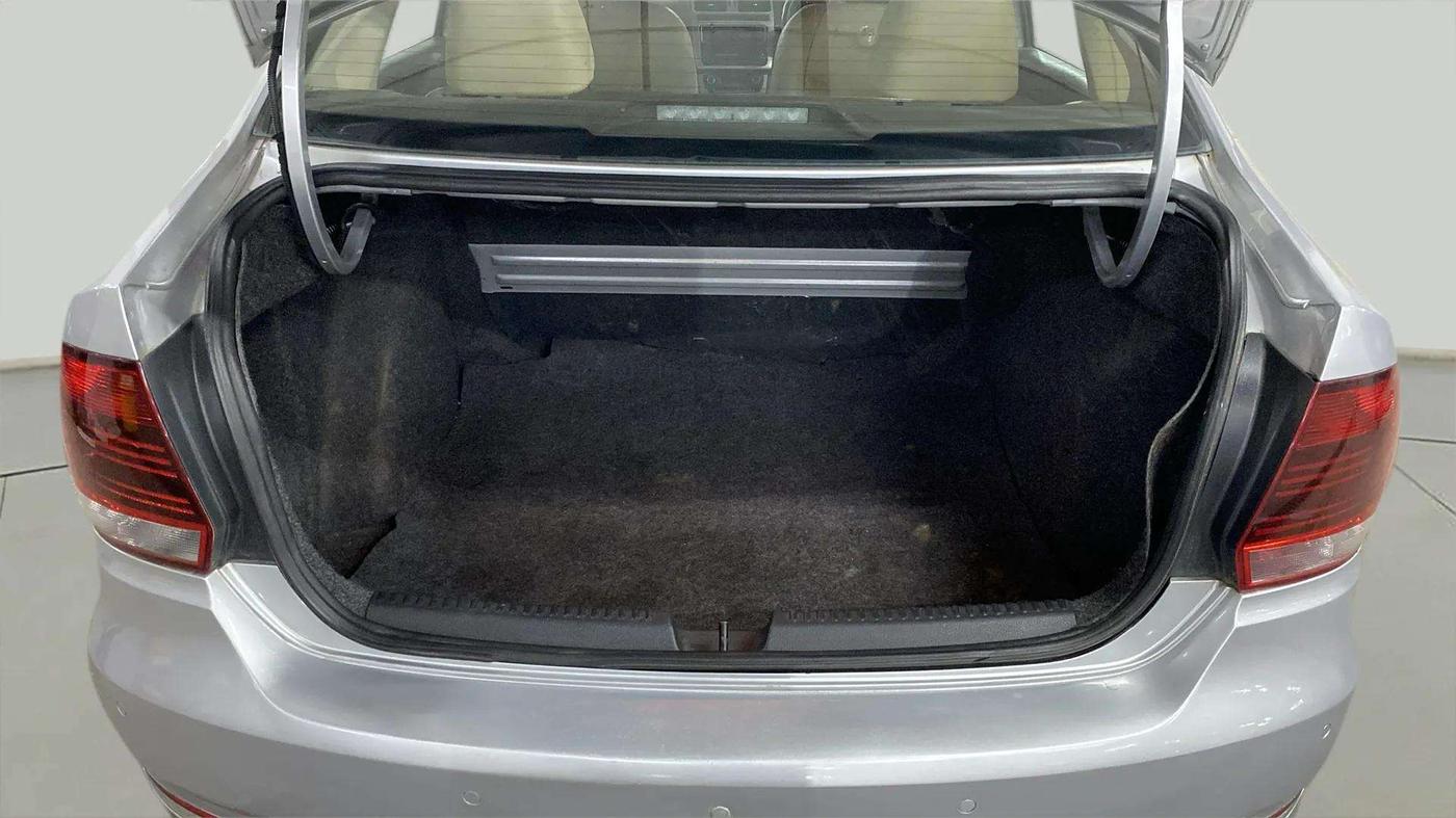 2016 Volkswagen Vento 1.2 TSI HIGHLINE PLUS AT, Petrol, Automatic, 46,398 km, Boot Open Zoomed View