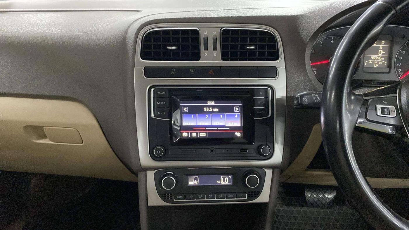 2016 Volkswagen Vento 1.2 TSI HIGHLINE PLUS AT, Petrol, Automatic, 46,398 km, Air Conditioner