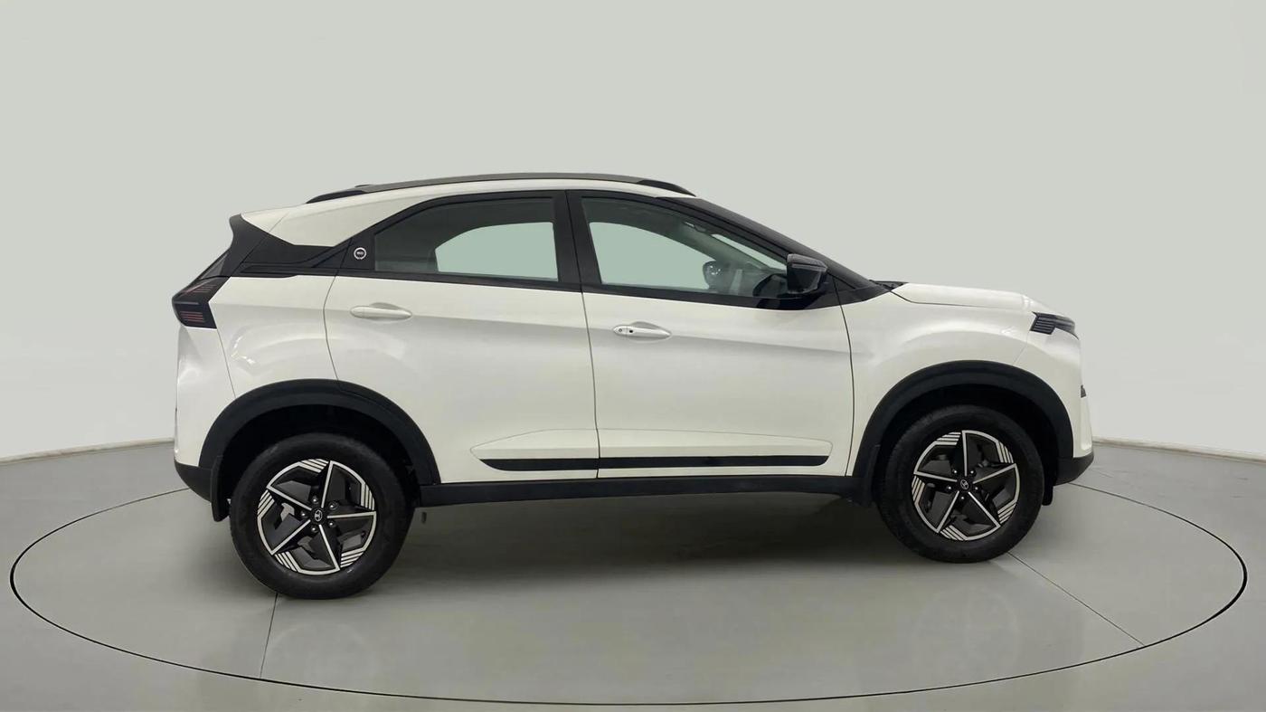 2024 Tata NEXON CREATIVE PLUS 1.2 REVOTRON 6 AMT, Petrol, Automatic, 4,623 km, Right Side View
