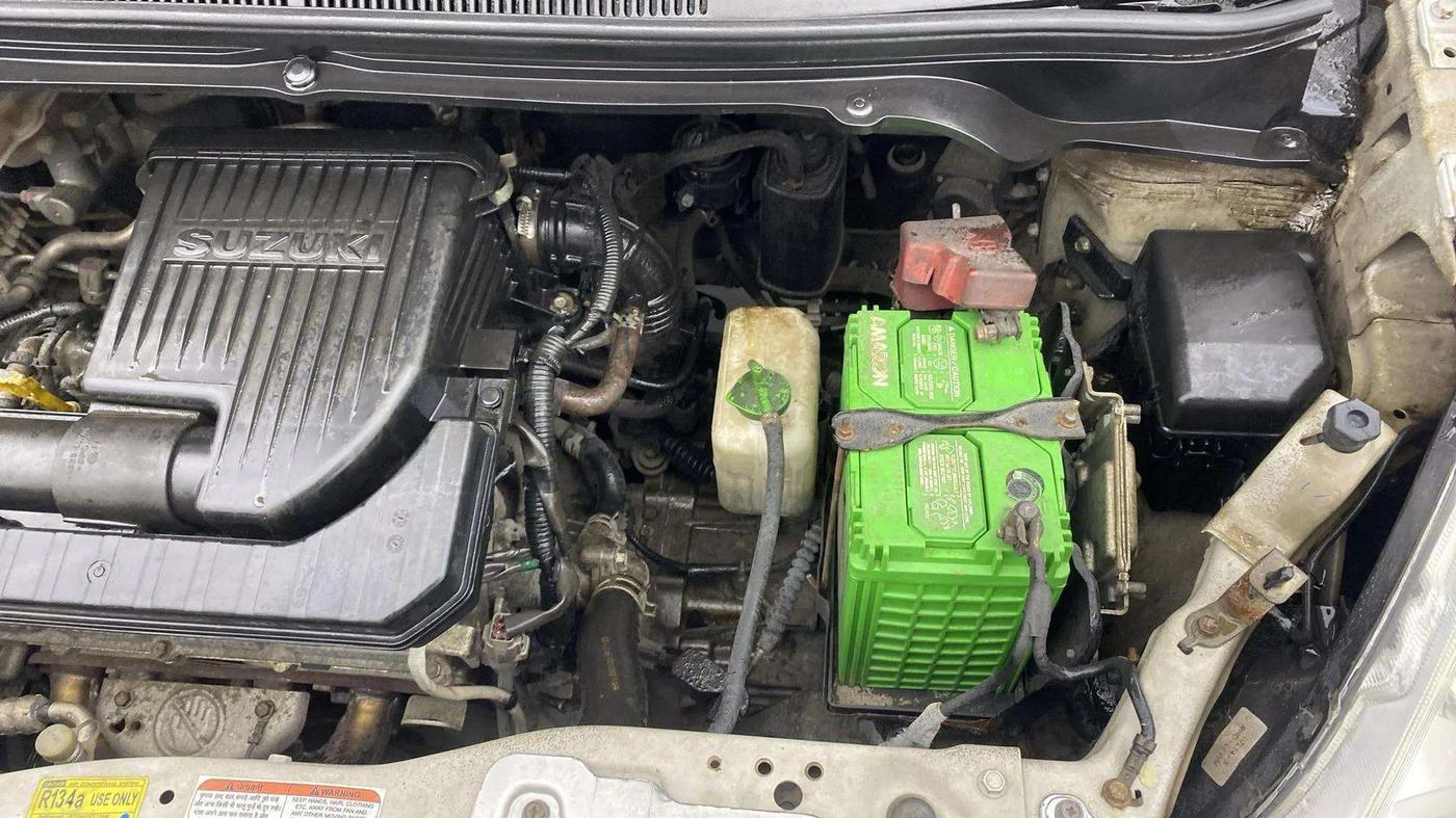 2014 Maruti Ritz ZXI, Petrol, Manual, 33,889 km, Engine View - Left