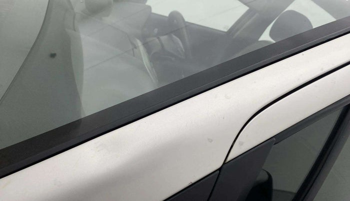 2014 Maruti Ritz ZXI, Petrol, Manual, 33,689 km, Left A pillar - Slightly dented