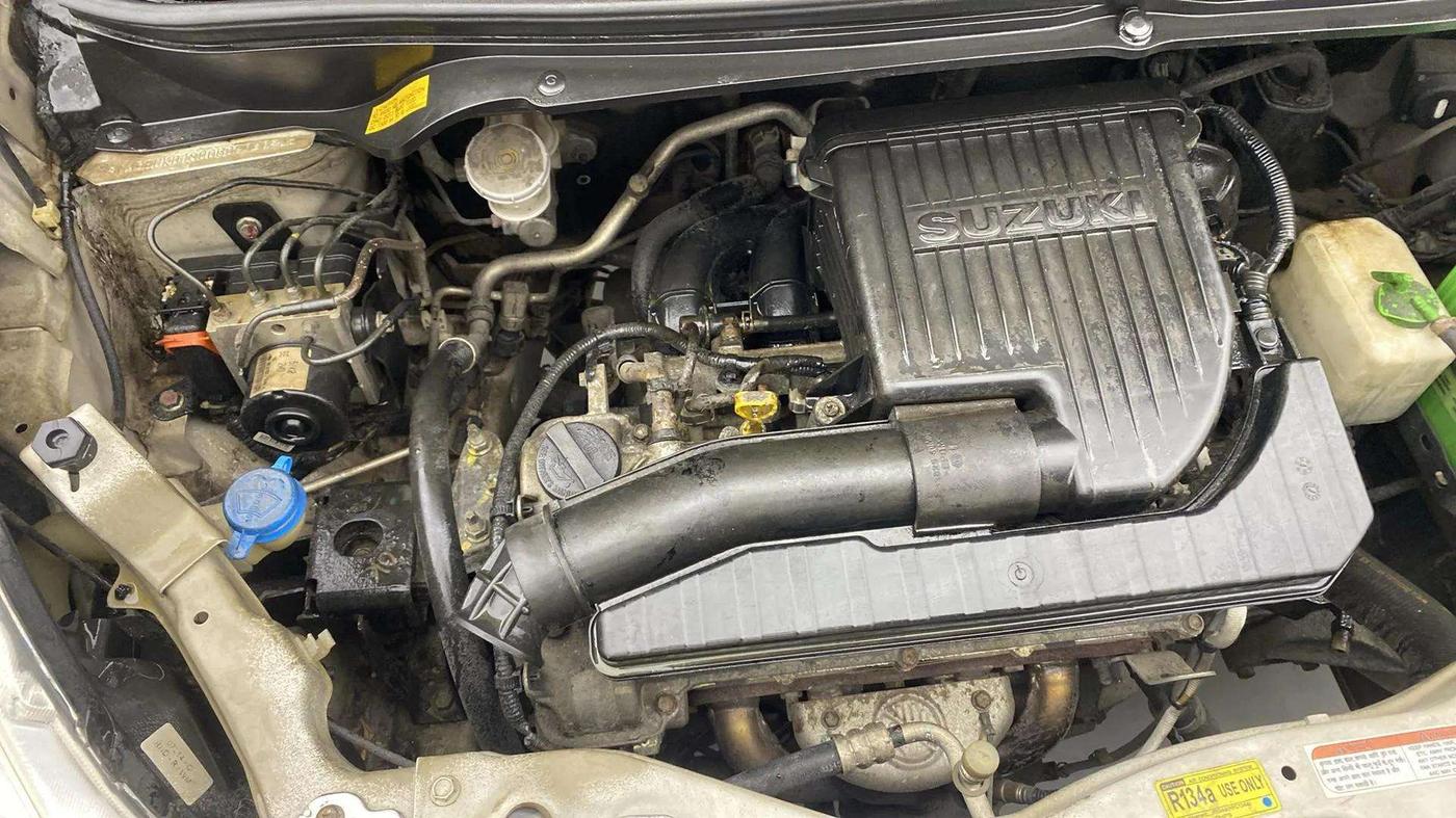2014 Maruti Ritz ZXI, Petrol, Manual, 33,889 km, Engine View - Right