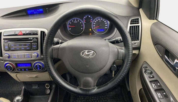 2013 Hyundai i20 MAGNA (O) 1.2, Petrol, Manual, 59,152 km, Steering Wheel Close Up