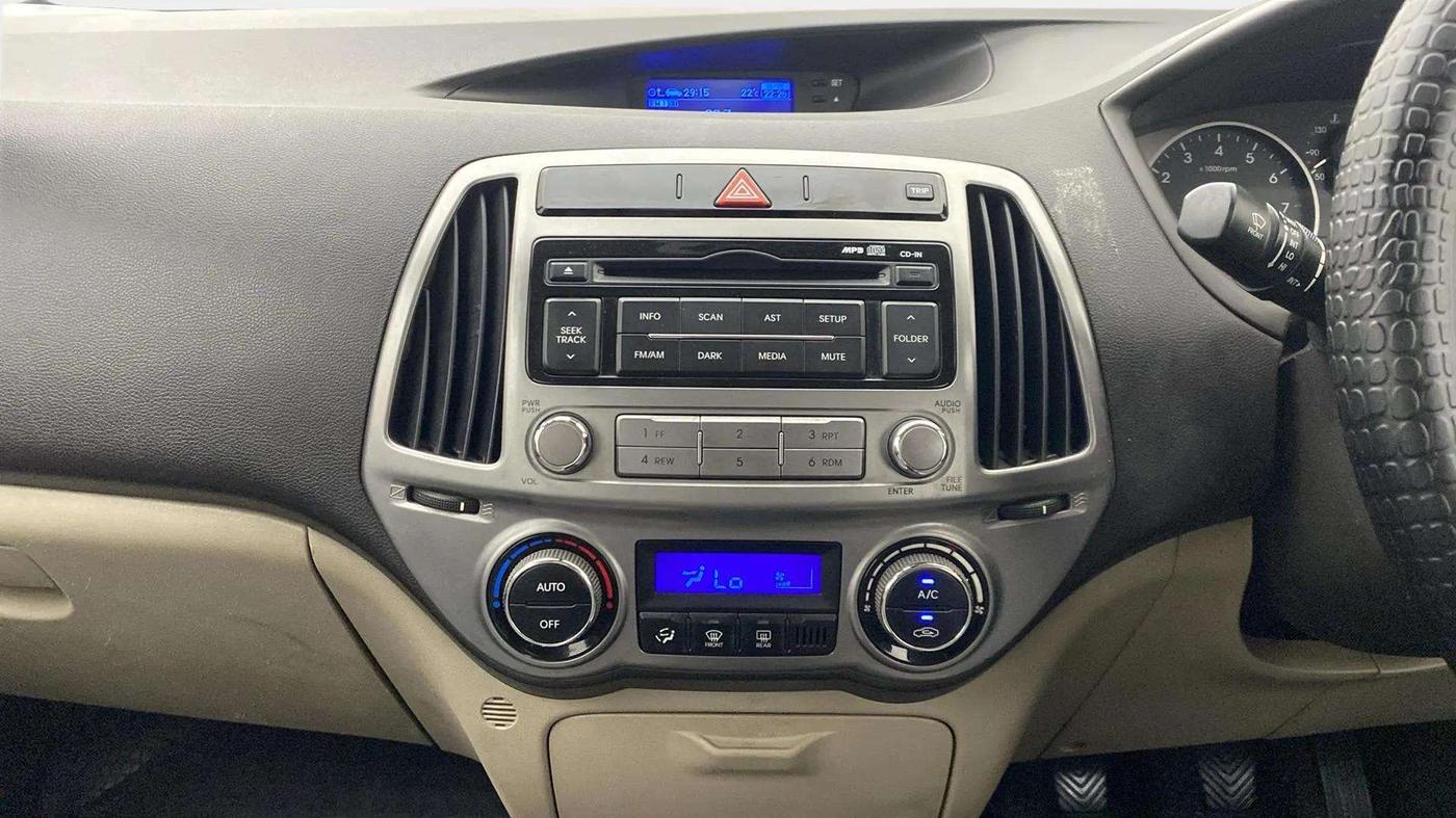 2013 Hyundai i20 MAGNA (O) 1.2, Petrol, Manual, 59,152 km, Air Conditioner
