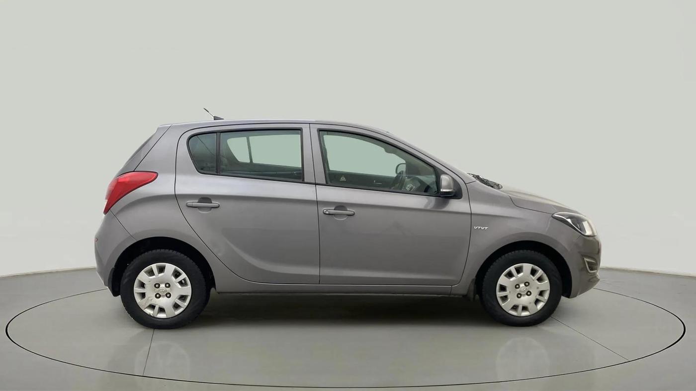 2013 Hyundai i20 MAGNA (O) 1.2, Petrol, Manual, 59,152 km, Right Side View