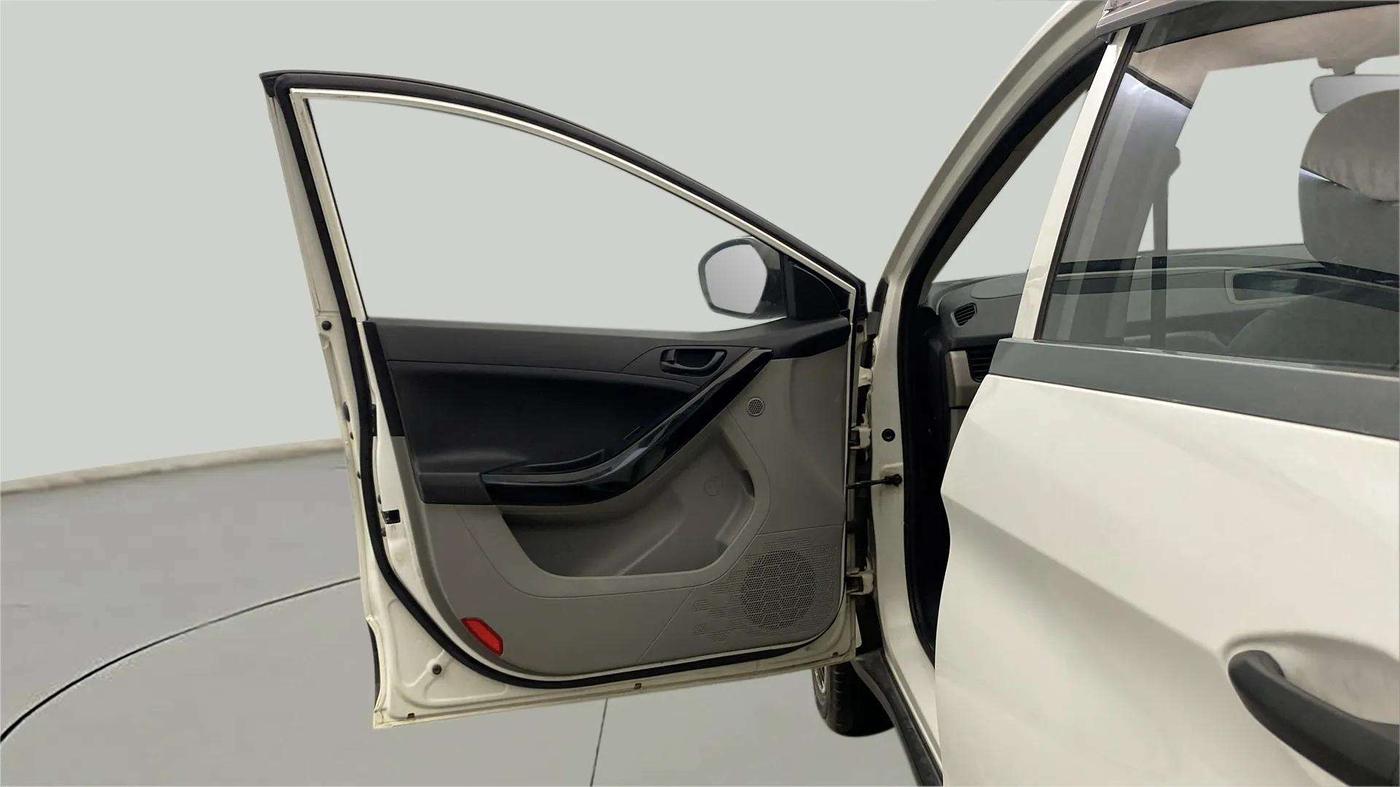 2019 Tata NEXON XM PETROL, Petrol, Manual, 43,911 km, LHS Front Door