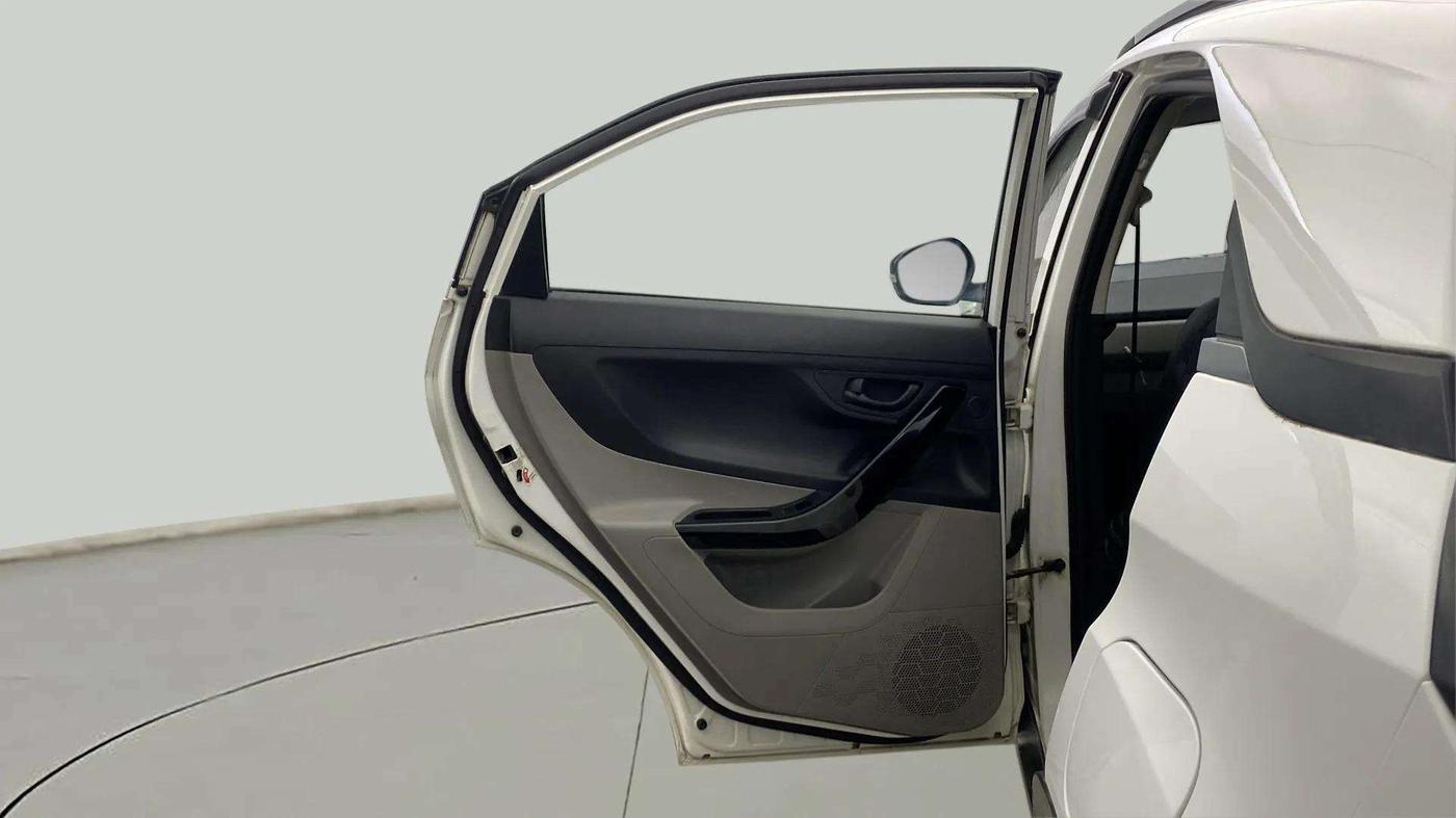 2019 Tata NEXON XM PETROL, Petrol, Manual, 43,911 km, LHS Rear Door