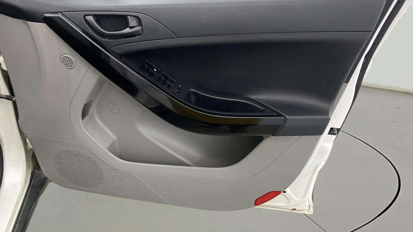 2019 Tata NEXON XM PETROL, Petrol, Manual, 43,911 km, Driver Side Door Panels Control
