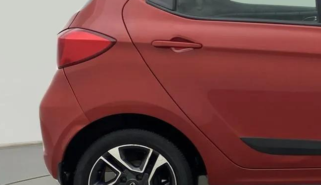 2019 Tata Tiago XZA PLUS PETROL, Petrol, Automatic, 29,294 km, Right quarter panel - Minor scratches