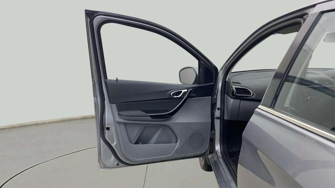 2018 Tata TIGOR XZ (O) PETROL, Petrol, Manual, 64,974 km, LHS Front Door