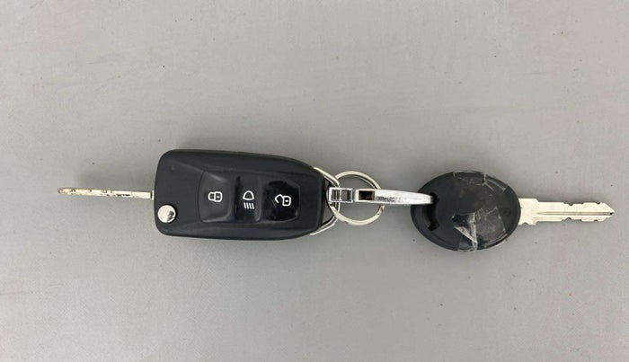 2018 Tata TIGOR XZ (O) PETROL, Petrol, Manual, 64,974 km, Key Close Up