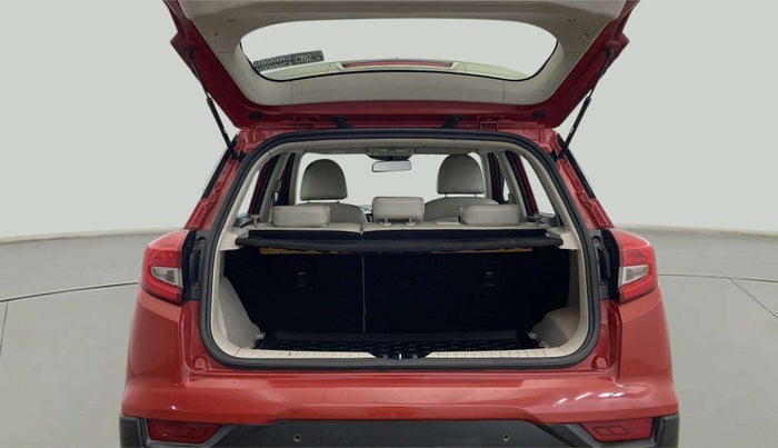 2019 Mahindra XUV300 W8(O) 1.2 PETROL DUAL TONE, Petrol, Manual, 95,656 km, Boot Open Zoomed View