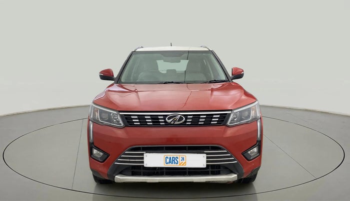 2019 Mahindra XUV300 W8(O) 1.2 PETROL DUAL TONE, Petrol, Manual, 95,656 km, Front