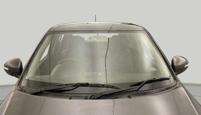 2015 Maruti Swift VXI, Petrol, Manual, 18,344 km, Front Windshield