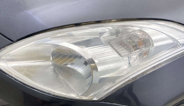 2015 Maruti Swift VXI, Petrol, Manual, 18,344 km, Left headlight - Clamp has minor damage