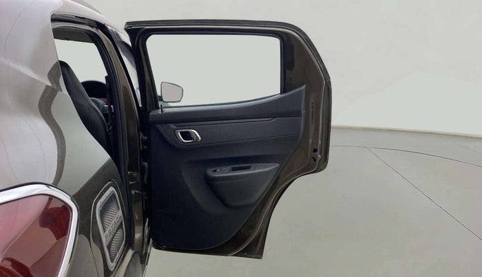 2020 Renault Kwid RXT 1.0 AMT (O), Petrol, Automatic, 39,605 km, RHS Rear Door