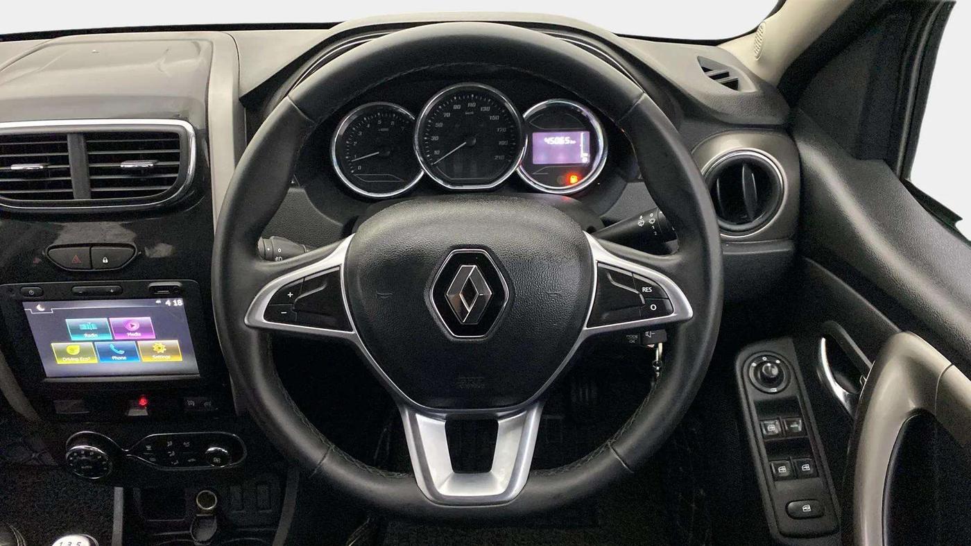 2021 Renault Duster RXZ 1.5 PETROL MT, Petrol, Manual, 45,093 km, Steering Wheel Close Up