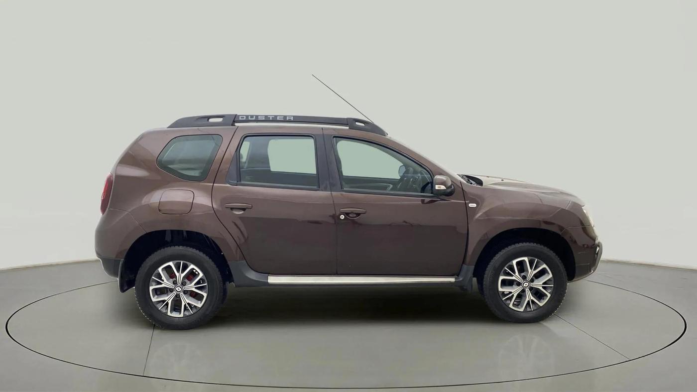 2021 Renault Duster RXZ 1.5 PETROL MT, Petrol, Manual, 45,093 km, Right Side View
