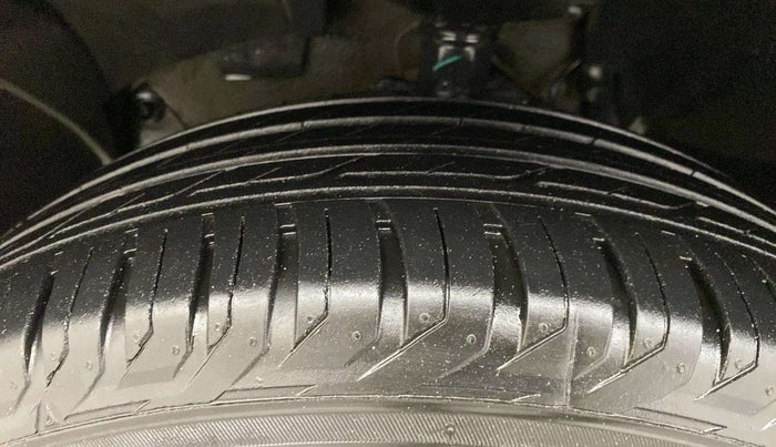 2021 Renault Duster RXZ 1.5 PETROL MT, Petrol, Manual, 45,024 km, Left Front Tyre Tread