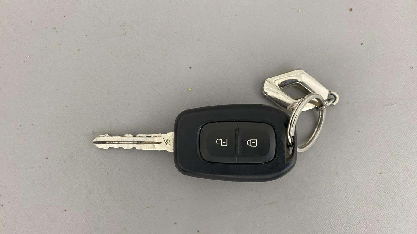 2021 Renault Duster RXZ 1.5 PETROL MT, Petrol, Manual, 45,093 km, Key Close Up