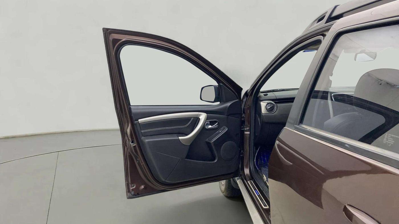 2021 Renault Duster RXZ 1.5 PETROL MT, Petrol, Manual, 45,093 km, LHS Front Door